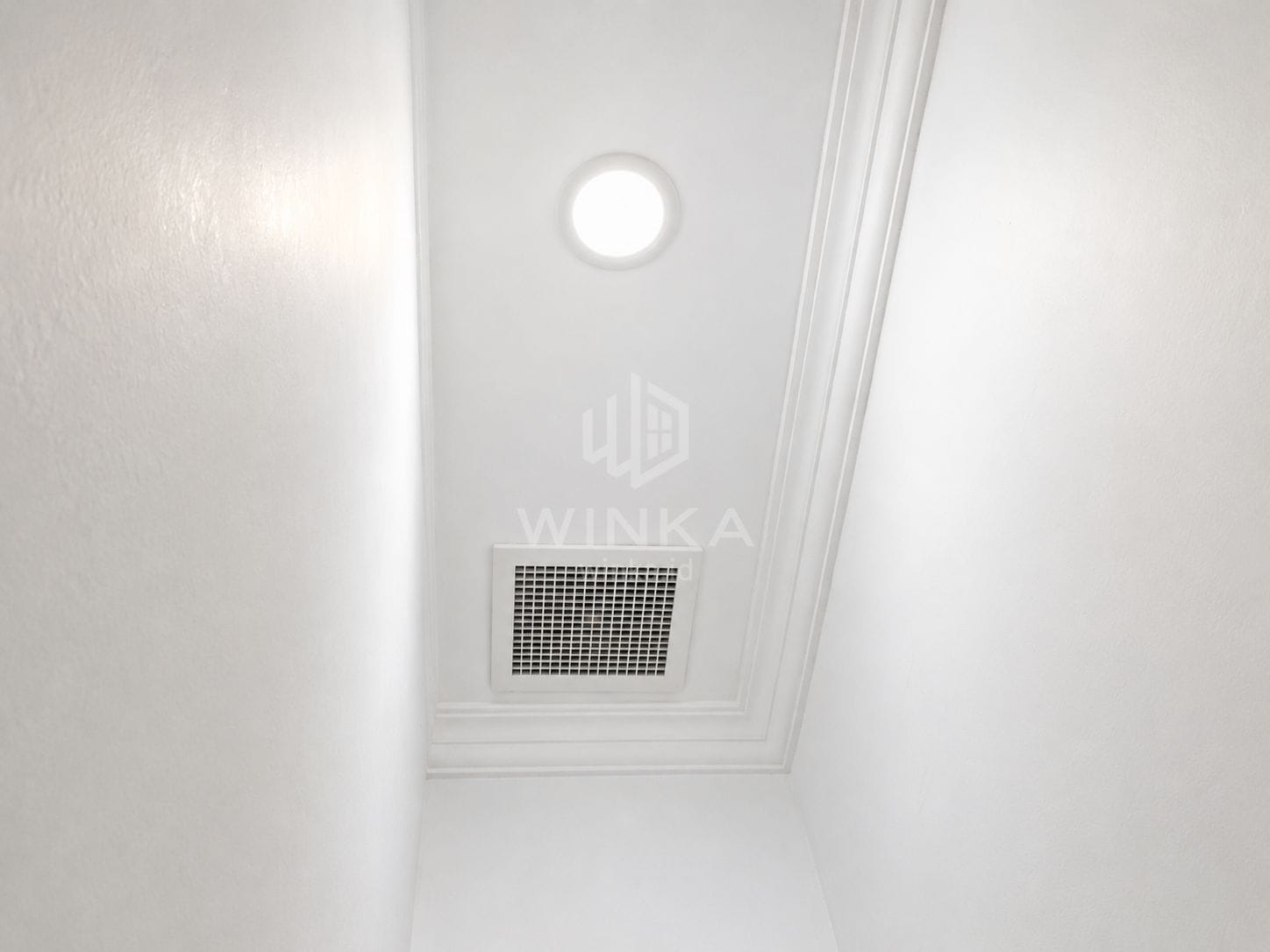 Egg crate grille installed on ceiling